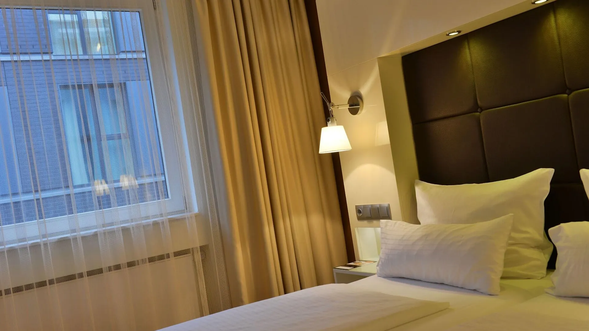 Hotel Santo Cologne 4*,  Germany
