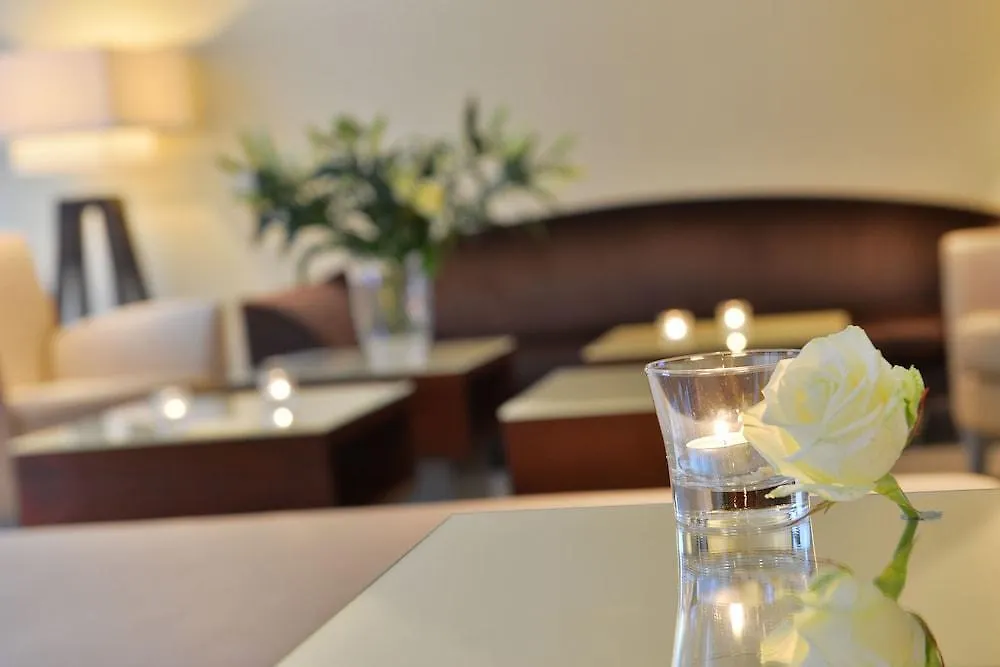 Hotel Santo Cologne
